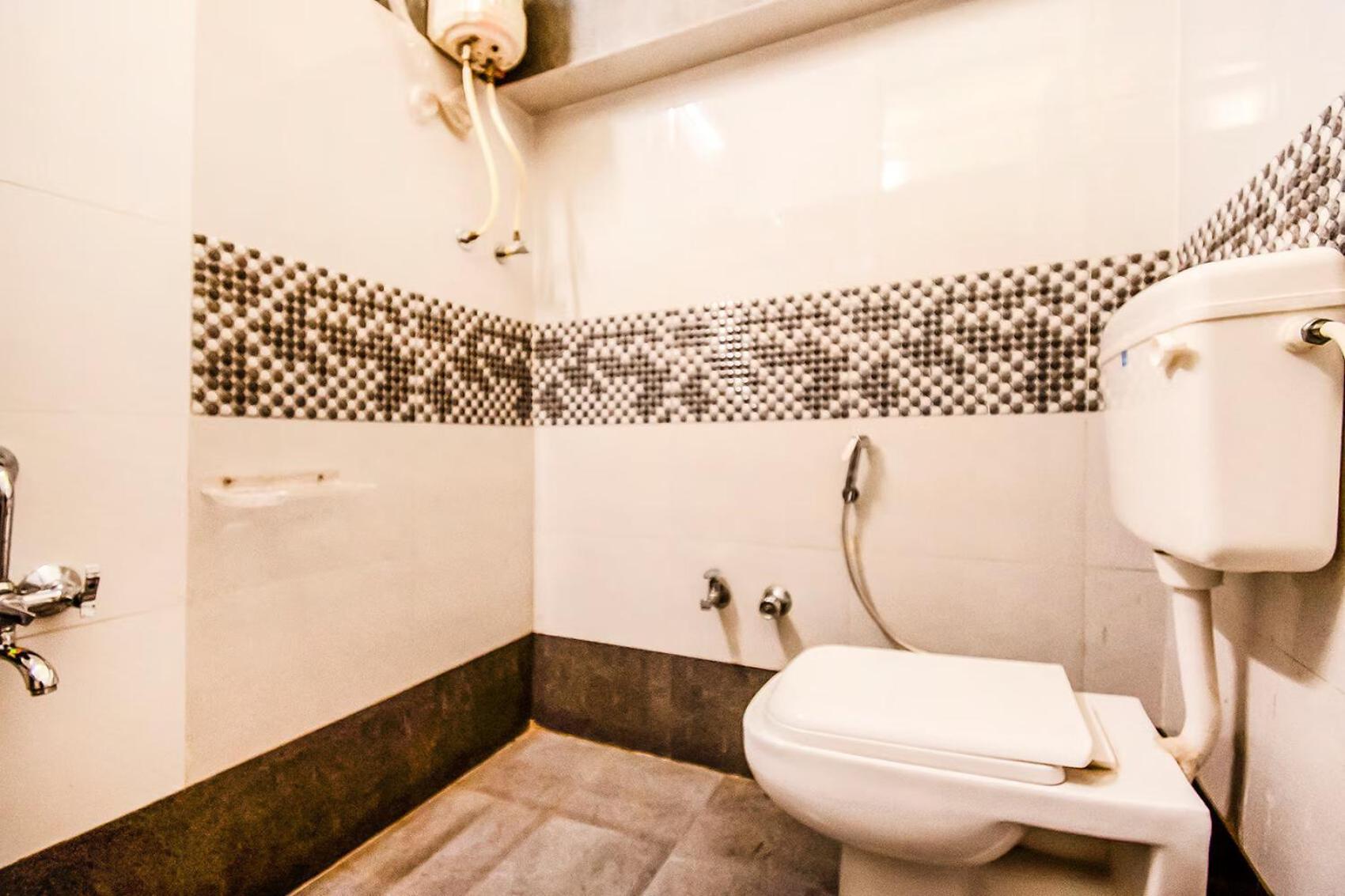 Fabhotel Maher Inn Ahmedabad Eksteriør bilde